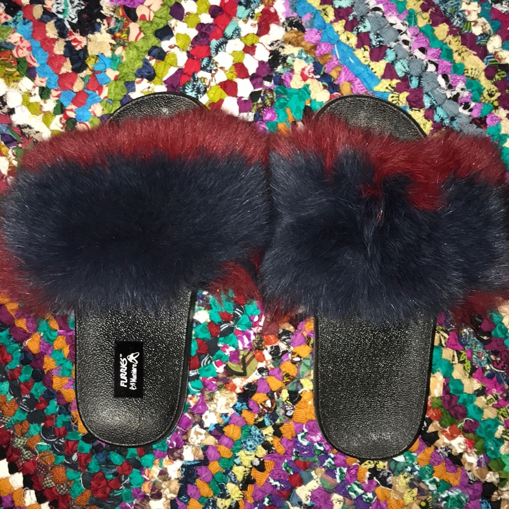 NEW women’s Fur Slides